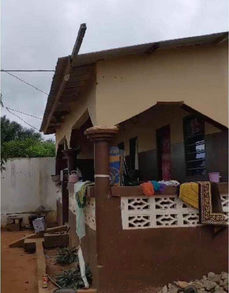 un